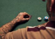 Following Your Instincts in Gambling: Gut Feeling or Strategy?