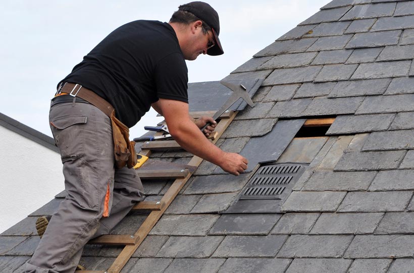  DIY Roof Leak Repair vs. Professional Roof Repair Services